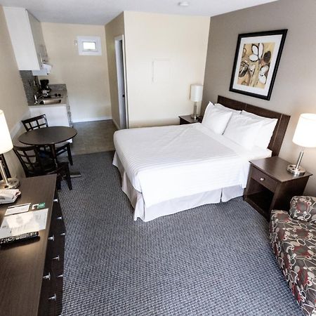 Siesta Suites Kelowna Eksteriør bilde