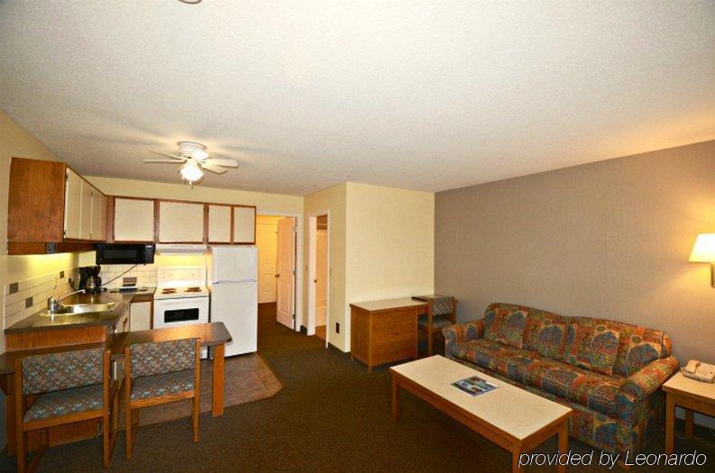 Siesta Suites Kelowna Eksteriør bilde