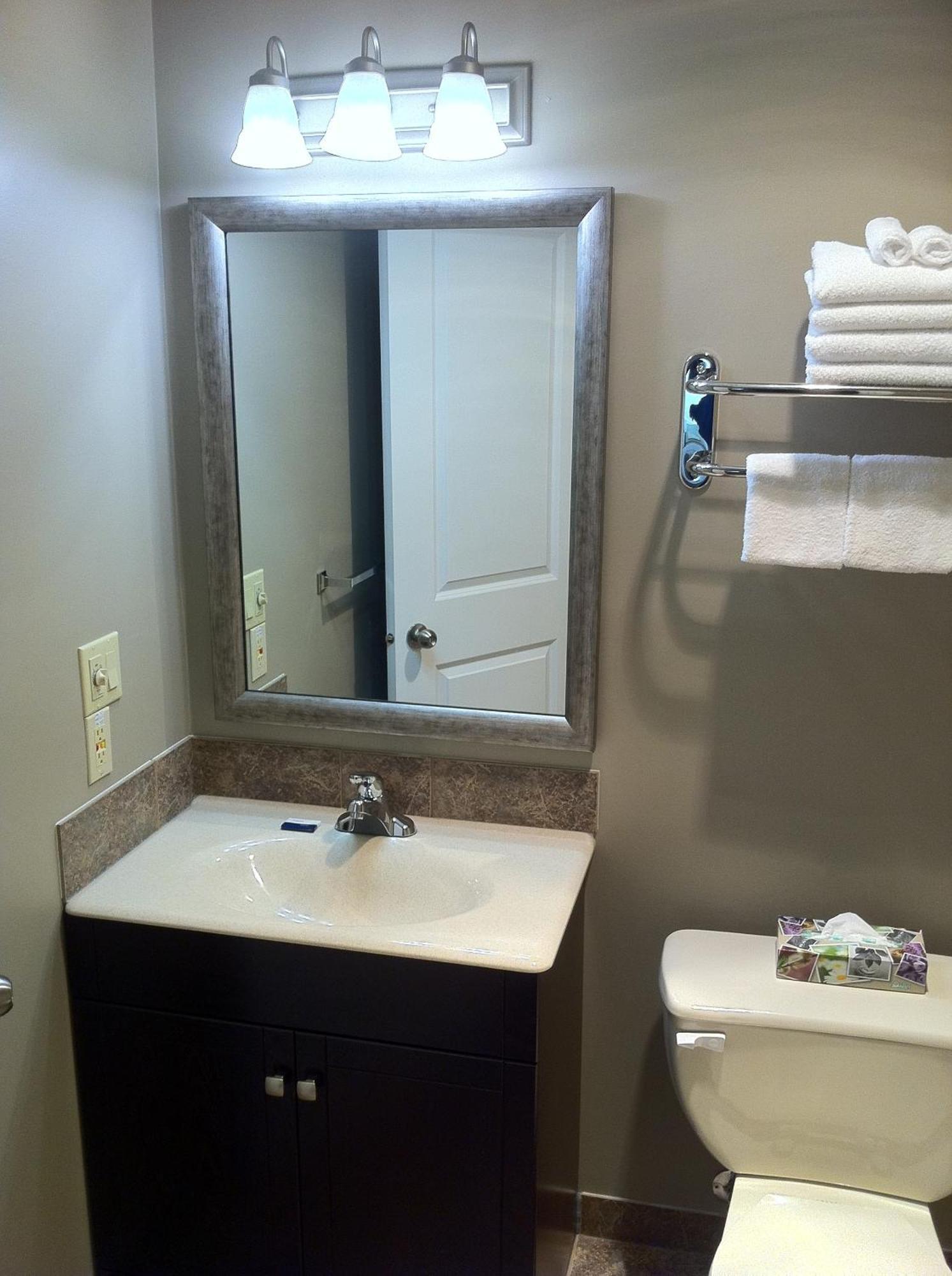 Siesta Suites Kelowna Eksteriør bilde