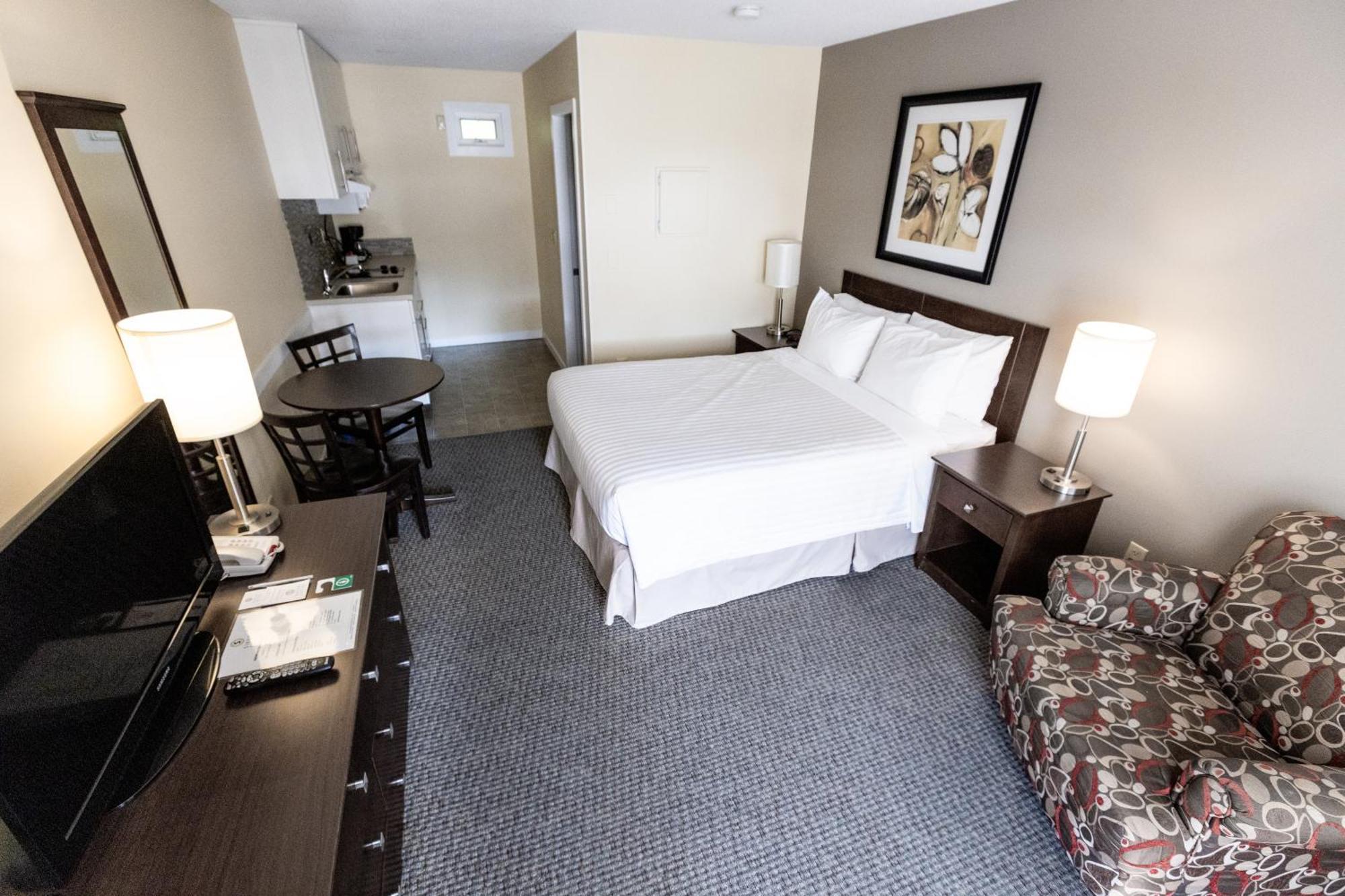 Siesta Suites Kelowna Eksteriør bilde