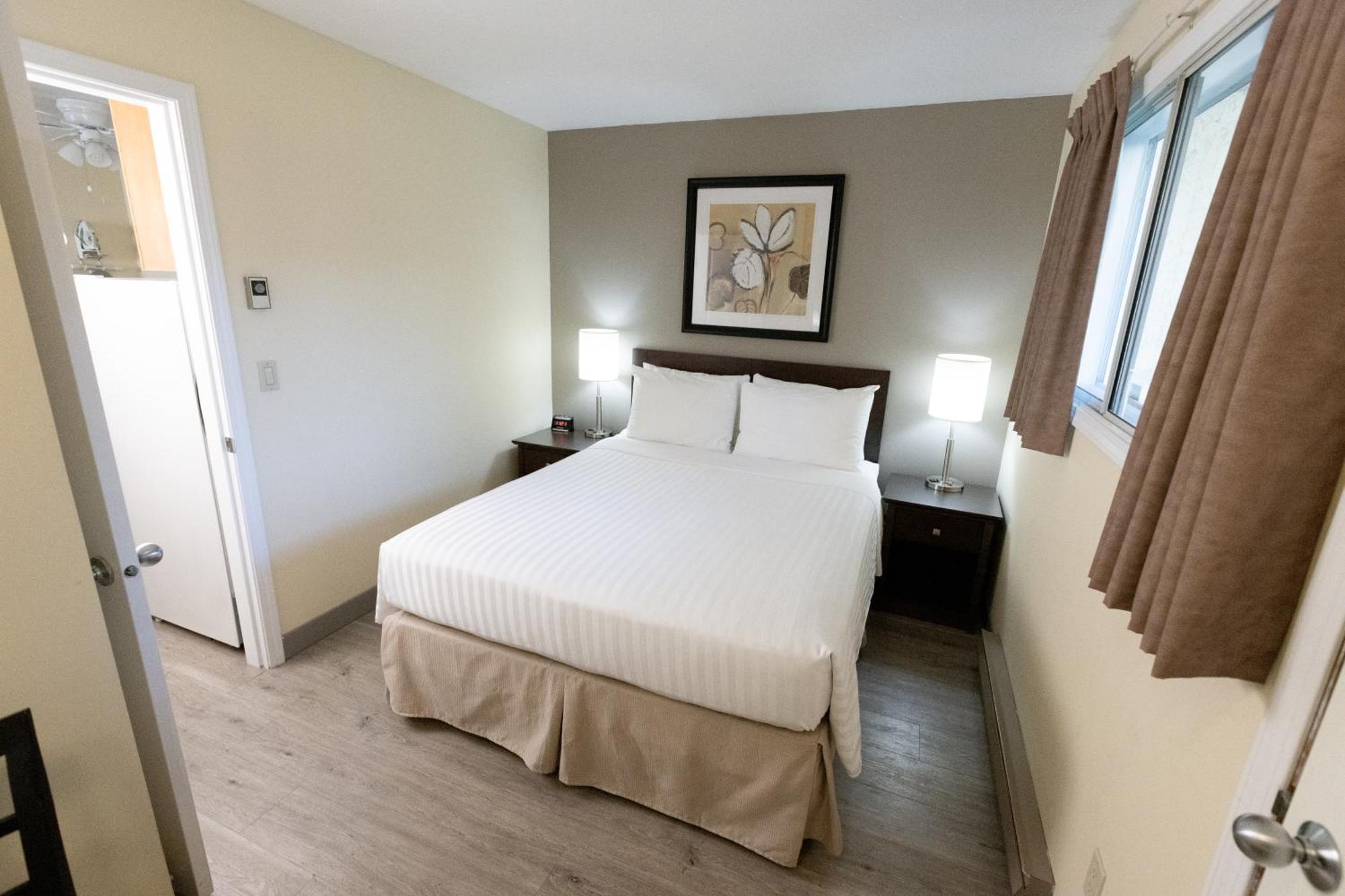 Siesta Suites Kelowna Eksteriør bilde