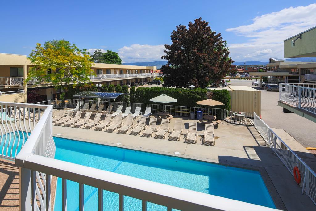Siesta Suites Kelowna Eksteriør bilde