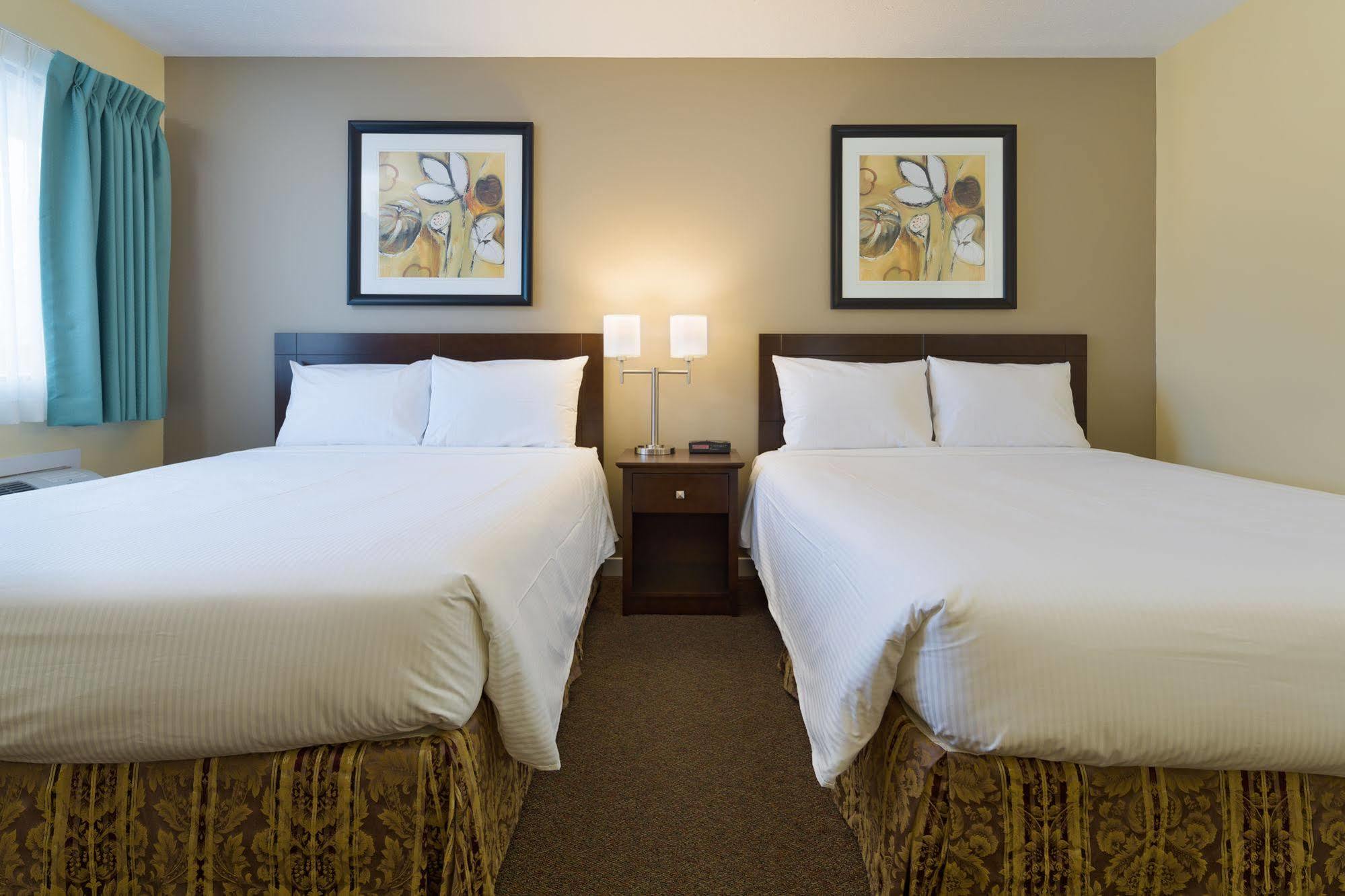 Siesta Suites Kelowna Eksteriør bilde